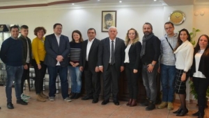 Tuhafiyeciler yüzünü geleceğe çevirdi