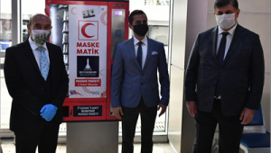 Maskematikler şimdi de Karşıyaka'da