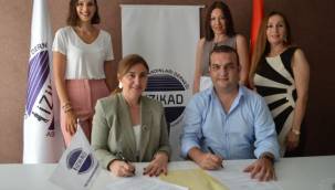 İZİKAD, iş ağlarını genişletiyor