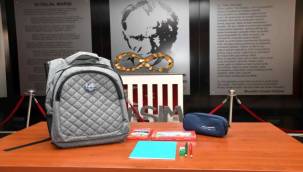 Karabağlar'da miniklere okul armağanı