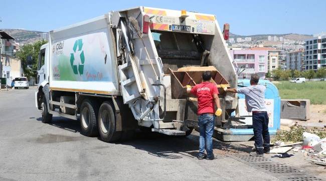 Temiz Çiğli için moloz ekipleri iş başında