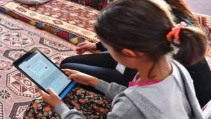 Tablet dağıtımına Kiraz'dan başlandı