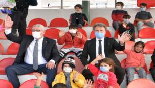 Deprem moral merkezi: Bornova