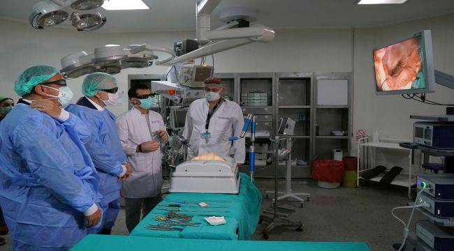 Ege'ye kapalı kalp ameliyatı yapılmasını sağlayacak cihaz kazandırıldı