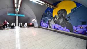 Türkiye'nin ilk kadın protestosu İzmir'de ölümsüzleşti