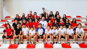 Menemen'de spor dolu yaz