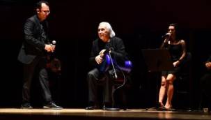 Müjdat Gezen belgeselinin galası İzmir'de yapıldı