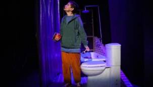 İzmir Şehir Tiyatroları, ikinci oyunu "Tavşan Tavşanoğlu" ile seyirciyle buluşuyor