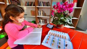 Muhtarlık ofisleri mini kütüphaneye dönüştürüldü