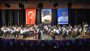 Narlıdere Çocuk Senfoni Orkestrası sahne alıyor