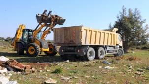 Didim Belediyesi Tehlikeli Yapıların Yıkımına Başladı