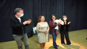 Kadın Oyunları Festivali'nde Alkışlar Susmuyor