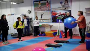 Otizme Aydın'dan Örnek Davranış