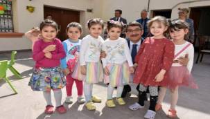 Şehzadeler Belediyesi kütüphane haftasını unutmadı