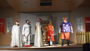 Tiyatroyu Çocuklara Hem Öğreten Hem Sevdiren Oyun