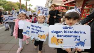 Gaziemir'li minikler sokak hayvanlarını unutmadı