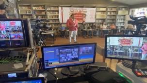 Kılıçdaroğlu Türk Dünyası Çocukları ile buluştu