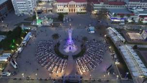 Konak'ta 3 bin kişilik iftar yemeği