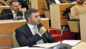 "Belediyecilik afişle olmaz, hizmetle olur"