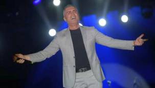 Çim Konserleri'nde Özcan Deniz rüzgarı