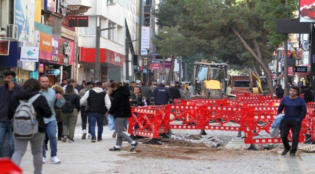 Çarşı yenileme çalışmaları başladı