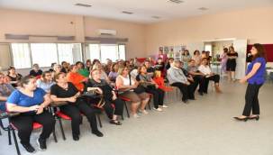 Çiğlili Kadınların Buluşma Adresi: Mor Akademi