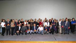 İzdo'dan 150 Diş Hekimine Plaket