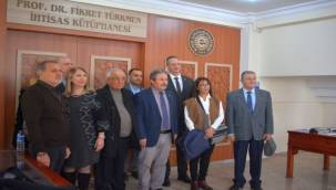 Ege'de "Uluslararası Türk Dünyası Sanat Eserleri ile Yazma ve Matbu Eserler Koleksiyonu" Sergisi açıldı