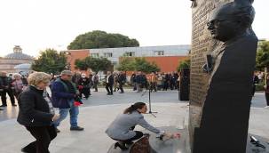 Uğur Mumcu Efes Selçuk'ta Meşalelerle Anıldı