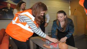 EGİAD'dan Deprem Sonrası İlk Yardım Eğitimi