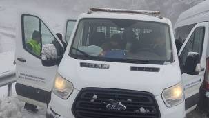 Karda Mahsur Kalanları İzmir Büyükşehir Belediyesi Ekipleri Kurtardı