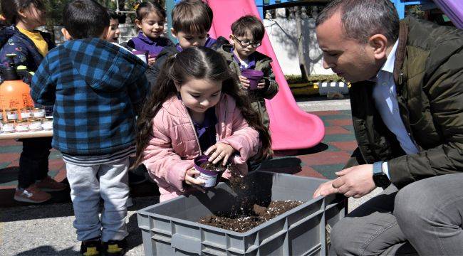 Bornovalı Minikler Toprağa Dokundu