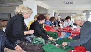 Karaburun Dayanışması Kadın Emeğiyle Geleceği 'Dokuyor'