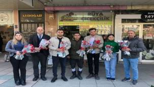 Kılıçdaroğlu Gönüllüleri'nden 'Çiçek Gibi' Organizasyon