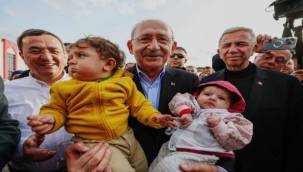 Kılıçdaroğlu Konak Belediyesi'nin Çadır Kentini Ziyaret Etti