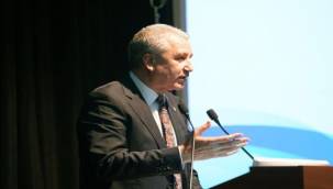 Rektör Prof. Dr. Budak, "Sağlık çalışanlarımız tüm zorlu koşullara rağmen fedakârca çalışıyor"