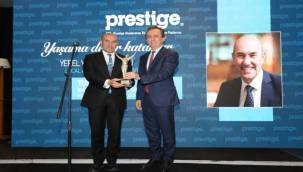 Başkan Soyer'e Yaşama Değer Katanlar Ödülü