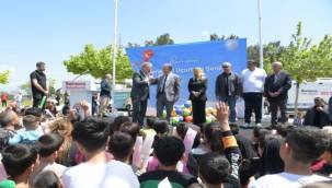 Bornova Çamkule'de gökyüzü uçurtmalarla renklendi