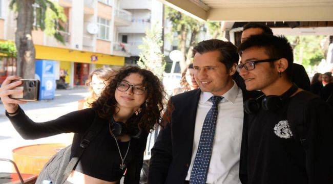 CHP'li Yücel'den gençlere çağrı: Gelin kaygısız günler için oy kullanalım