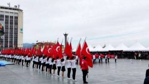 İzmir'de 19 Mayıs coşkusu