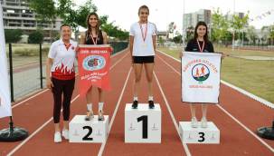 Semra Aksu Atletizm Pisti'nde bayram coşkusu!