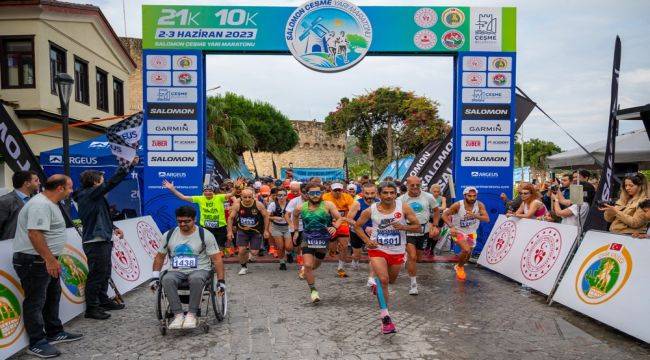 Çeşme'de koşu festivali sona erdi