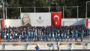  EÜ Edebiyat Fakültesinde 42'nci Dönem Mezunları Kep Attı