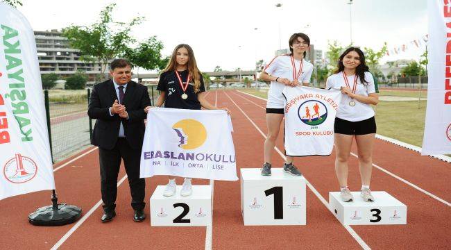 Semra Aksu Atletizm Parkı 1 Yılda Binlerce Karşıyakalıyı Atletizm İle Tanıştırdı