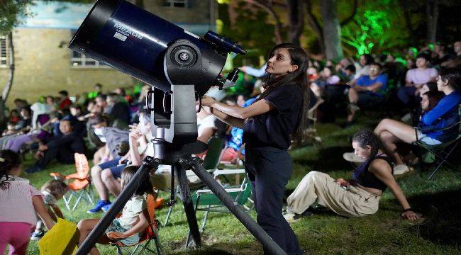 Ege Üniversitesi Bilim Ve Astronomi Tutkunlarını Ağırladı