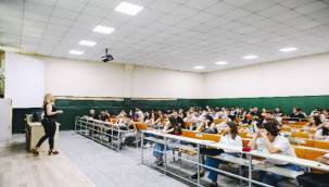 Deü 73 Bin Öğrencisiyle Yeni Akademik Yıla 'Merhaba' Dedi