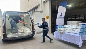 Büyükşehir bez ve mama desteğinde 100 bini aştı