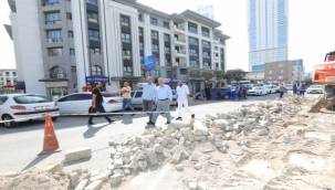 Bayraklı'ya 4,5 yılda 350 bin ton asfalt