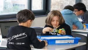 Gaziemir'in çocukları geleceği kodluyor 