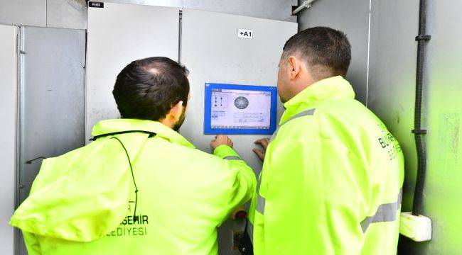 İzmir'in çöpünden hem elektrik hem de yakıt elde ediliyor